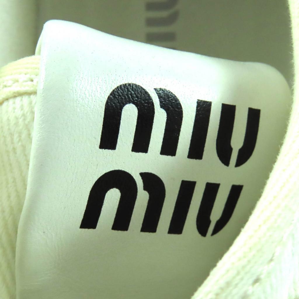 Sehr gut MIUMIU Sneaker Logo Klettverschluss Canvas Elfenbeinfarbenes Canvas Damen 36 5E890D Gebraucht