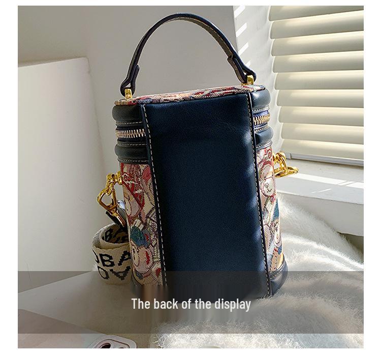 Cartoon Bear Women's Crossbody Phone Bag - Versatile Single Shoulder Design