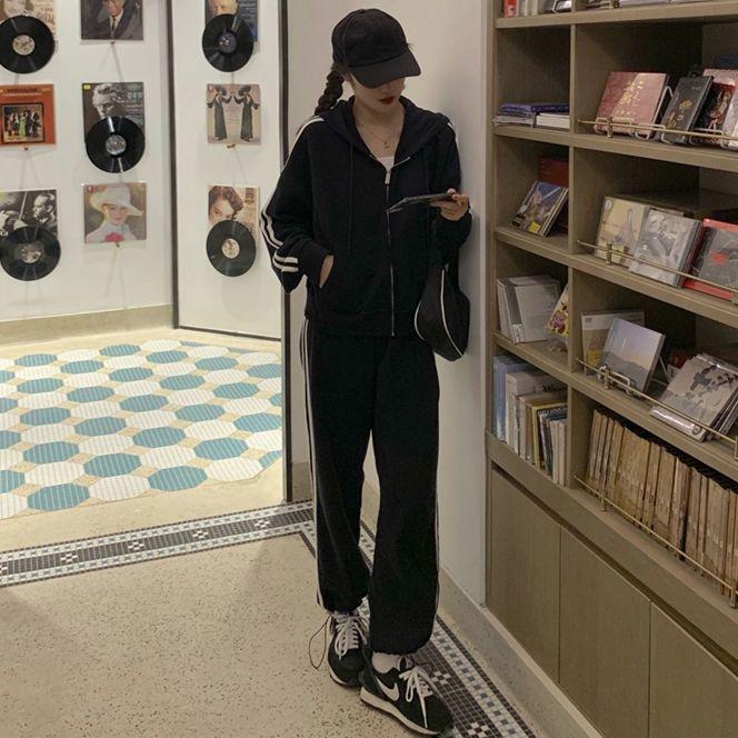 Women's Trendy Casual Running Jacket & Sweatshirt Set - Spring/Autumn Fashion, Slimming & Loose Fit, Two-Piece.