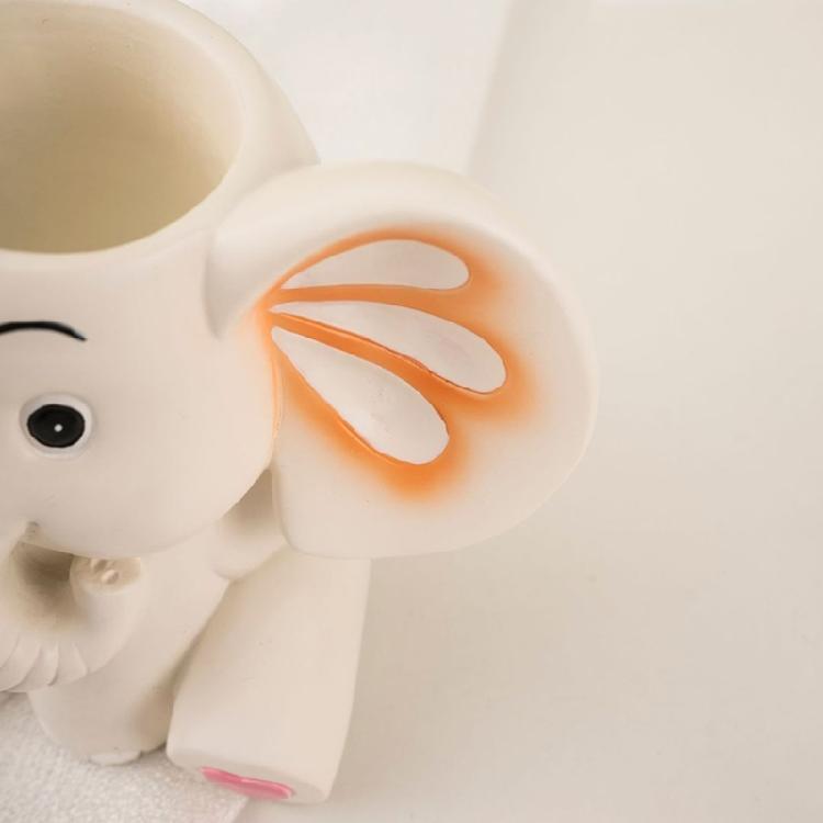 Elephant Pen Cup Space Saving Pen Cup Resin Pen Container Remote Control Container for Office Desk Decoration