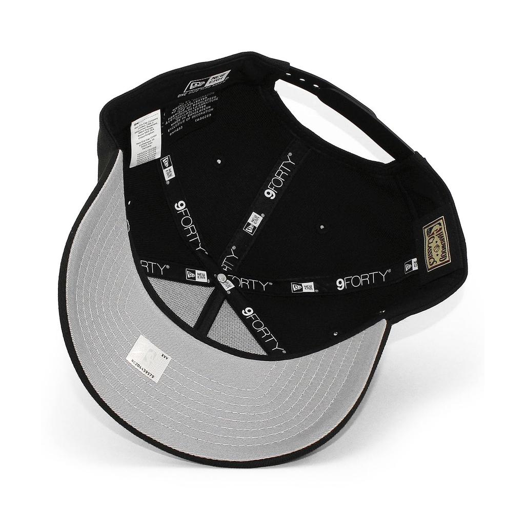 New Era 9FORTY Chicago Bulls NBA 40th Anniversary Snapback Cap In Grey with Colored Brim and Side EU 940AF Bottom, Black, Patches. Exclusive. A-Frame.