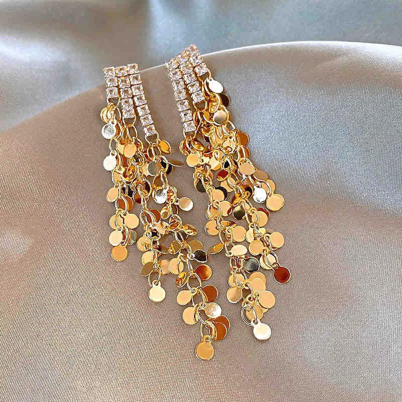 Серьги-кисточки с пайетками, женские новые популярные серьги-гвоздики, нишевые серьги в европейском и американском стиле