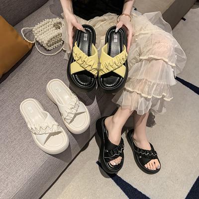 Fairy Wind Thick-soled Cool Slippers Female 2025 Summer New Round Head Thick-soled Comfortable and Versatile Women's One-character Slippers