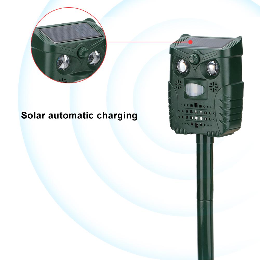 ABS Plastic Ultrasonic Sound White Light Flashing Solar Animal Repeller for Courtyard Garden