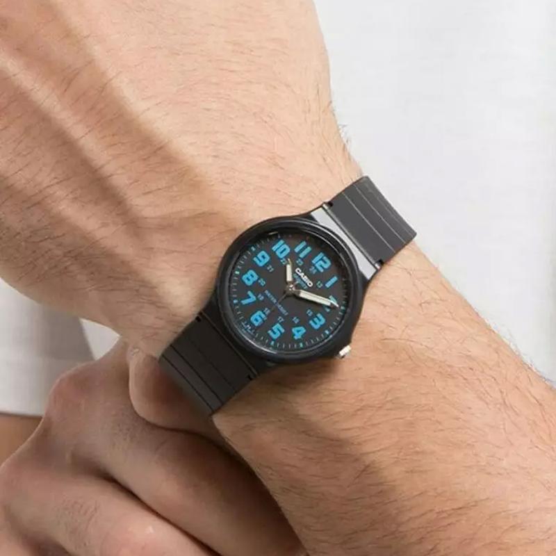 Casio Volkswagen Pointer Series Fashion Simple Business All-match Neutral Classic Pointer Waterproof Quartz Movement Resin Strap Japanese and MQ-71-2B