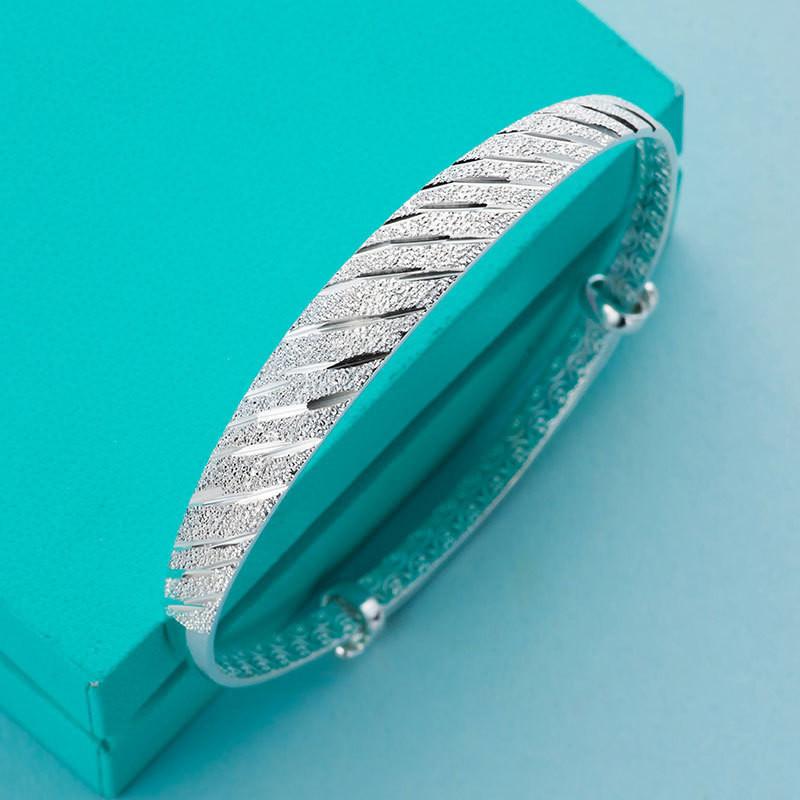 Jewelry New Clothing Accessories Women's Bracelet Meteor Shower Pattern Push Pull Bracelet Silver Plated Bracelet
