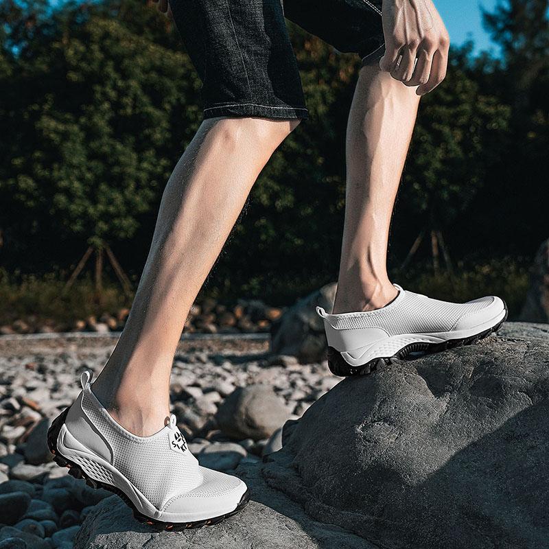 New Summer Men's Shoes Outdoor Casual Sneakers Lightweight Breathable Mens Loafers Slip-on New Men Shoes Zapatos Hombre