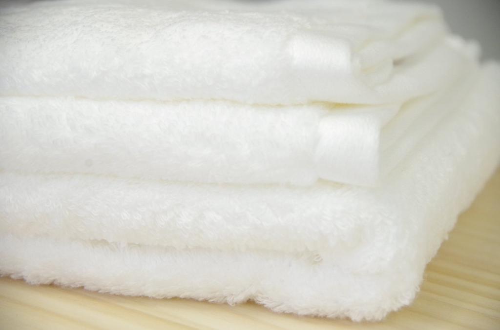 Maruyama Towel Imabari Towel Bath Towel, Cloud-like, Soft, Fluffy, Absorbent, Quick-Drying, White, Approx. 70 x 135 cm