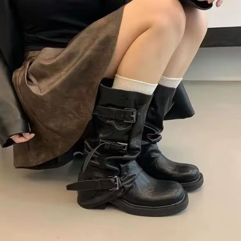 New Style Round Toe Belt Buckle Women Boots Fashionable Flats Sole Mid Calf Autumn Niche Design Patent Leather Soid Women Shoes