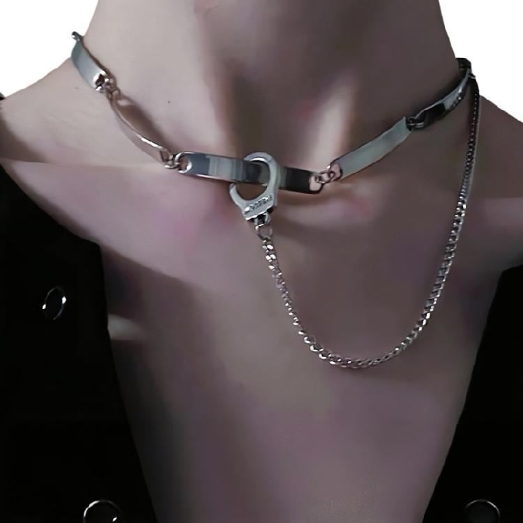 

Elegant Gold Silver Combination Necklace Featuring Titanium Steel For Gifting Comfortable To Wear Neckchain Jewelry