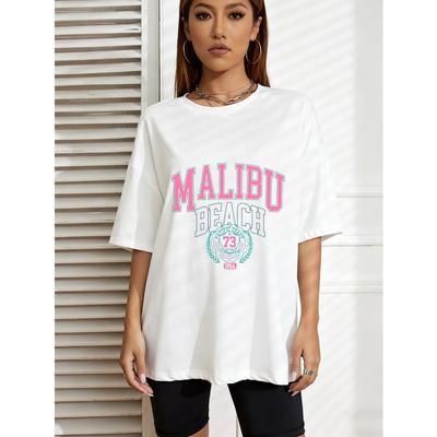 Oversized T-shirt Wit Malibu Beach Grafische Print Met Roze En Blauwe Tekst En 73 Logo Zomer Casual Kleding Voor Dames