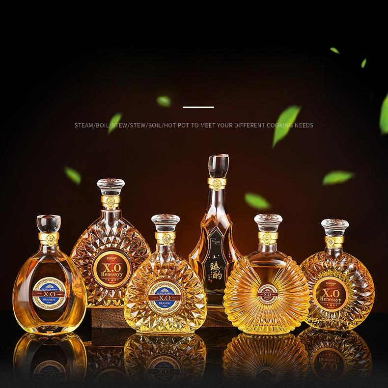 European Glass Liquor Bottle Vintage Whiskey Decanter Embossed XO Wine Carafe Alcohol Dispenser Barware Home Decor