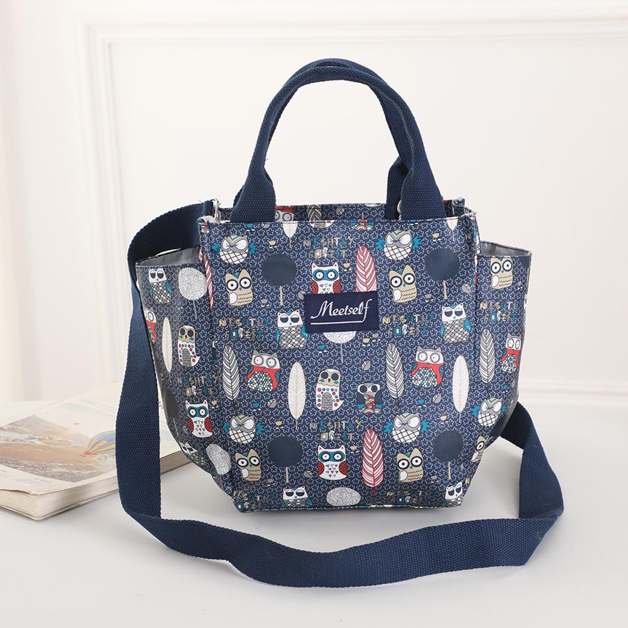 Large Capacity Waterproof Lunch Bag  Portable Shoulder Bag with Cartoon Animal Prints In Oxford Cloth  Storage Bag for Travel