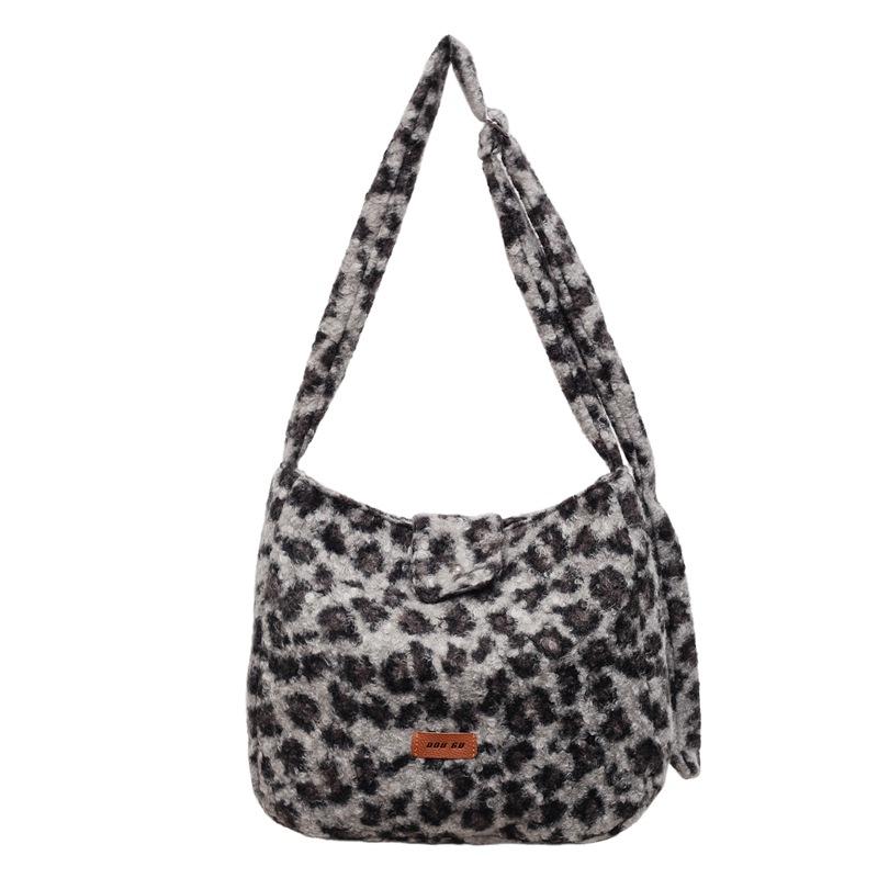 Fashionable lazy style autumn and winter new leopard print high-value crossbody bag high-end high-capacity Korean casual shoulder bag