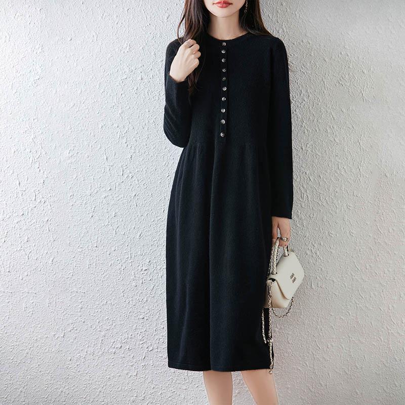 Women's Long Loose Pure Wool Knit Dress - Single-Breasted Round Neck for Autumn and Winter.