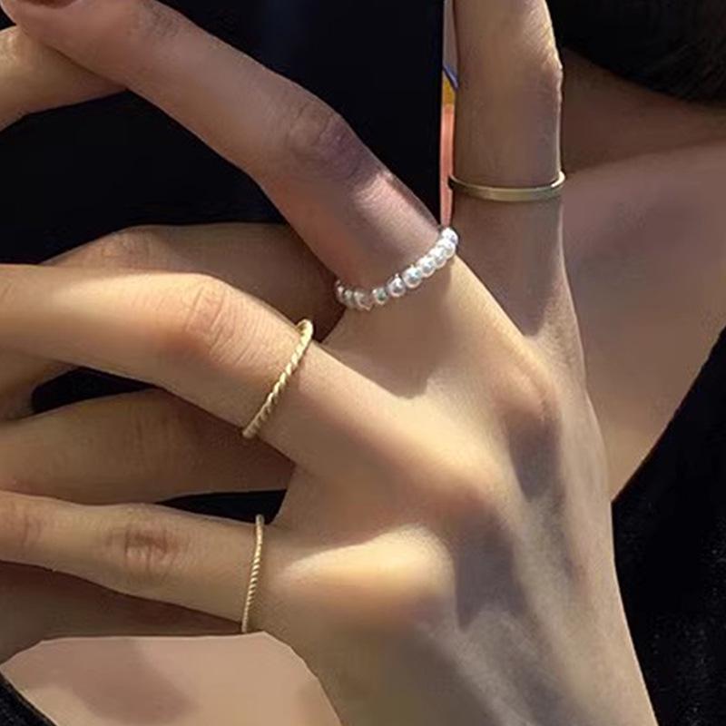 

Набор штабелируемых колец медного оттенка с имитацией белого жемчуга для женщин