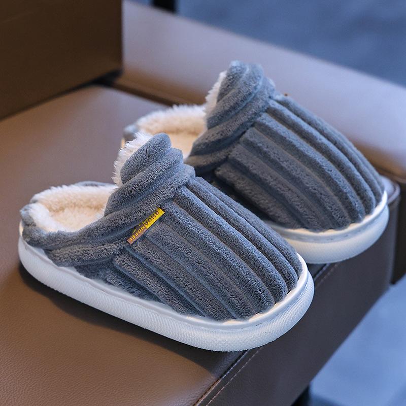Children's cotton slippers for winter indoor use, boys' furry slippers with covered heels, girls' baby anti-slip slippers for home use for toddlers