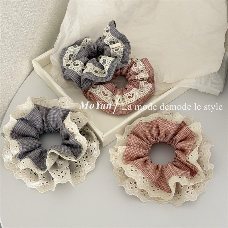 Fashionable and Sweet Check-patterned Fabric Hair Band with A Big Hairpin and A Headband for A Chic Ponytail