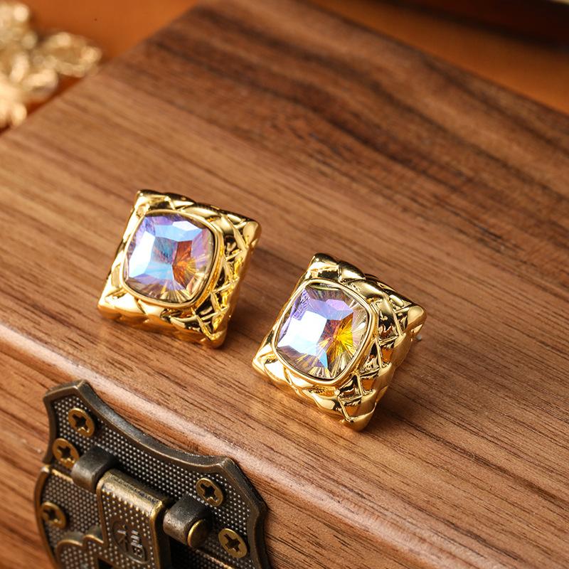 SUYU Zircon Trend New Design Square Vintage Earrings Niche Women's Light Luxury Earrings Holiday Gifts Fashion Accessories