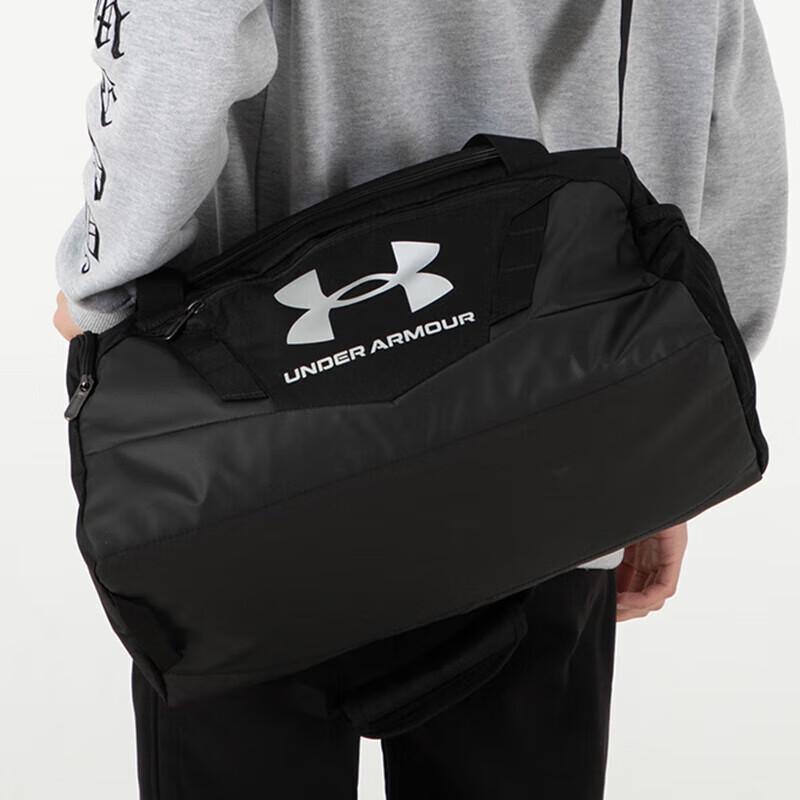 Under Armour Unisex Large Capacity Crossbody Shoulder Bag