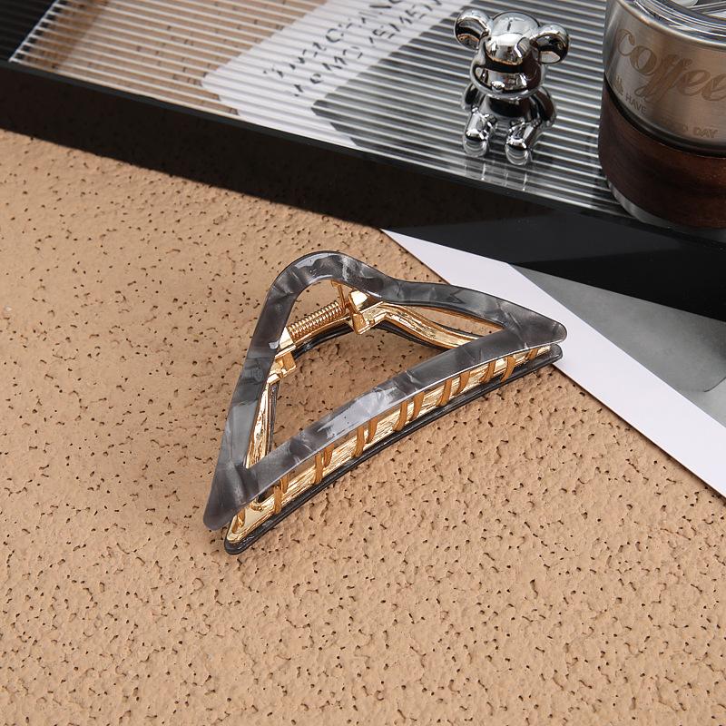 Light Luxury High-Grade Acetic Acid Triangle Shark Clip Female Spring Large Hair Volume, Back Head Hair Disc Grab Clip Hairpin Headdress