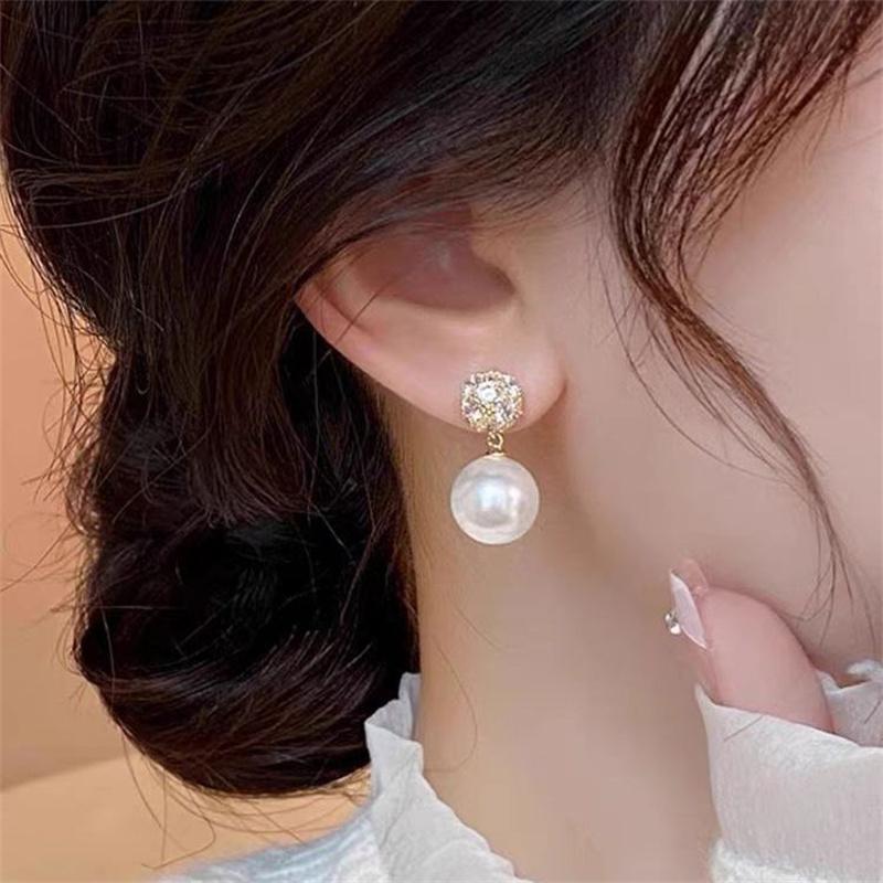 Nouvelles Boucles d'Oreilles Pendantes à Perles d'Imitation Cristal de Surface Hémisphérique pour Femmes Minimalistes Couleur Or Bijoux d'Oreille Cadeau pour Filles Hiphop