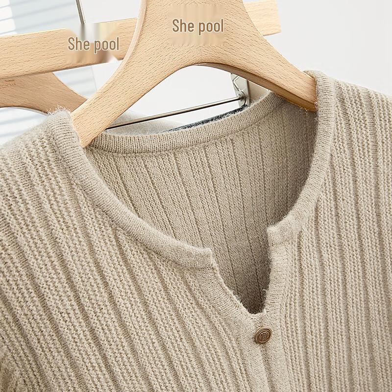 Women's Gentle Style Slim Fit Round Neck Slit Knit Top