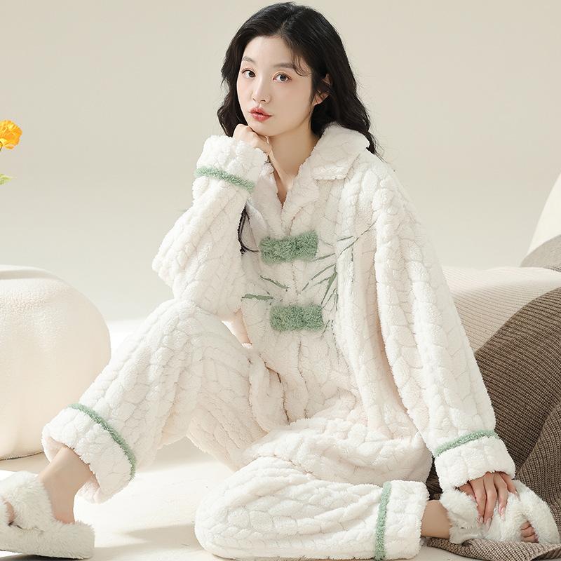 Can Be Worn Outside Coral Velvet Pajamas Women's Winter Two-piece Set Thickened Fleece Flannel Loose Large Size Warm Loungewear