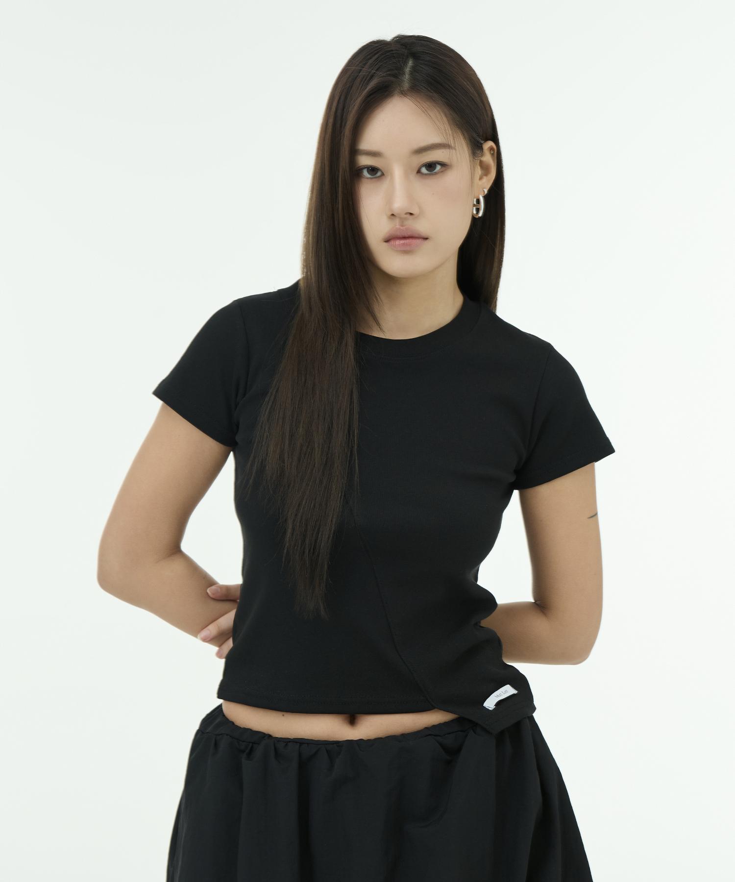 Mutlet Unbal Cut T-Shirt - Black