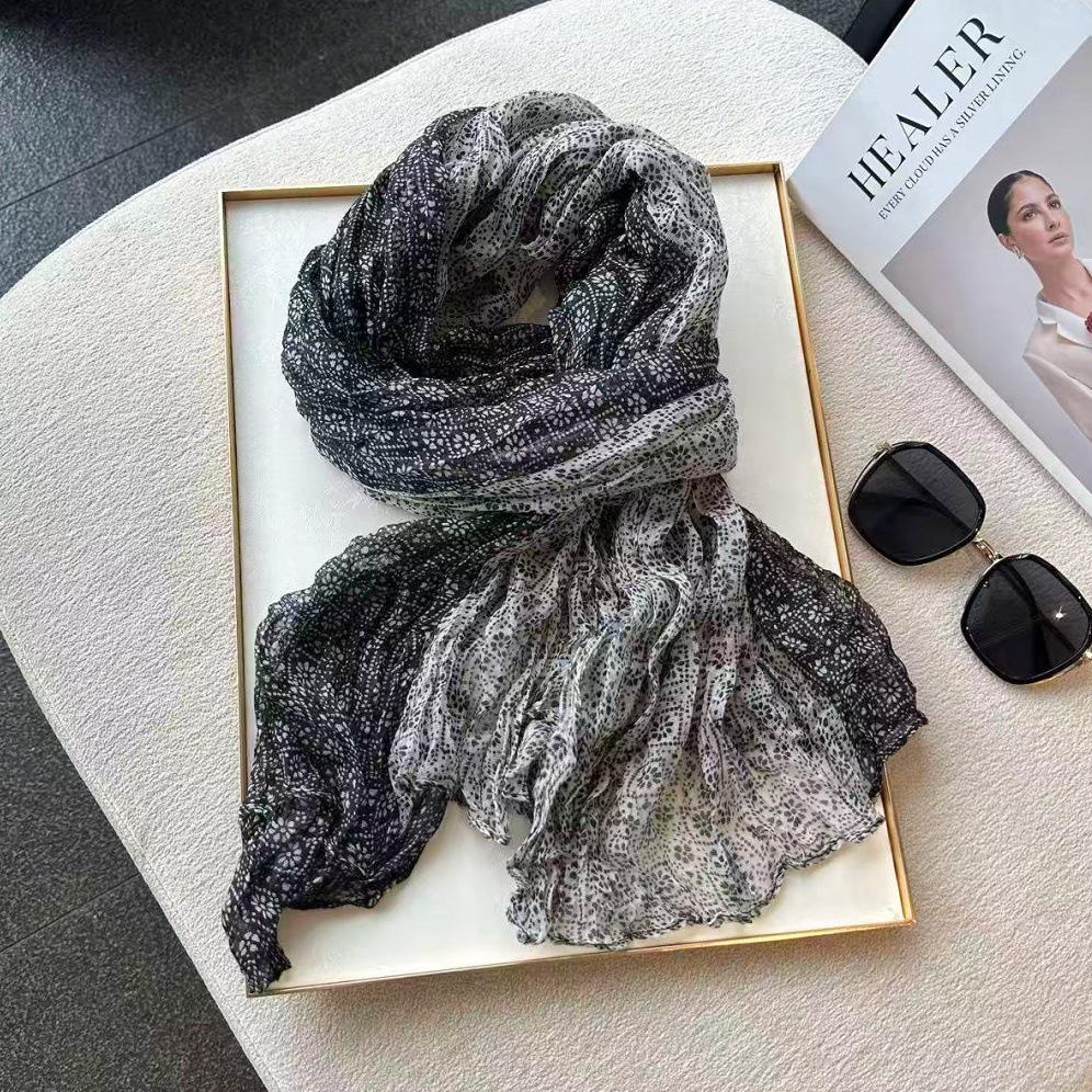 Gradient Blue Cotton-Linen Scarf: Retro Versatile Print, Long Pleated Women's Accessory for Autumn/Winter