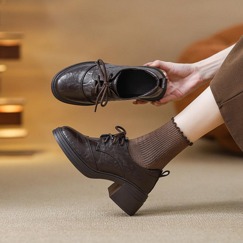 Damen Lammleder Retro Klobige Absatz Slipper mit dicken Sohlen und runder Zehenpartie, 2025 Schnürdesign, Britischer Stil.