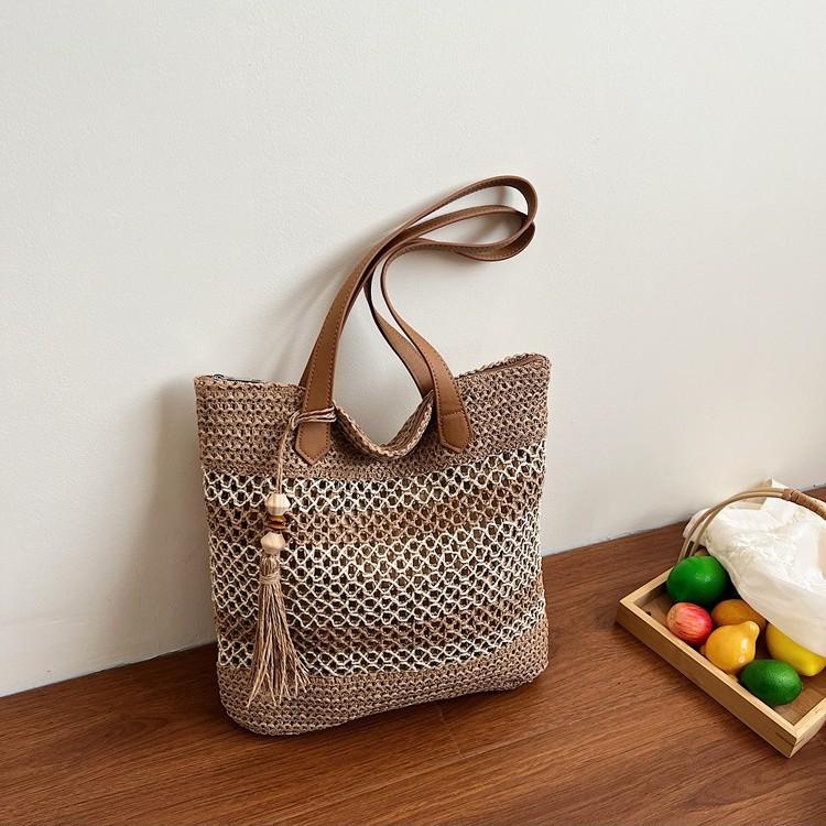 Summer new high-end seaside vacation beach bag women's simple leisure large-capacity weaving