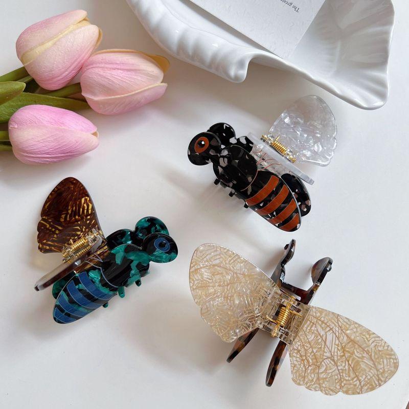 1pc Cartoon Cute Bee Shark Clip Sweet and Fashionable New Animal High Grade Grasp Clip Hair Accessories Headwear