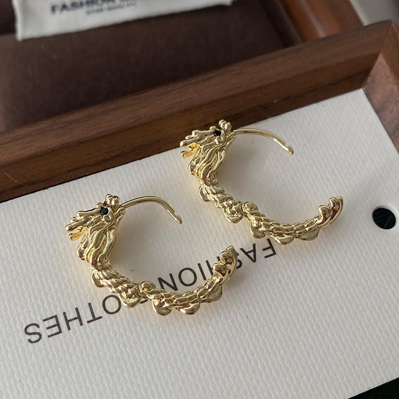 Birthday Dragon Ear Buckle Design Niche Earrings High-End Personality Earrings New Year National Style Circle Earrings