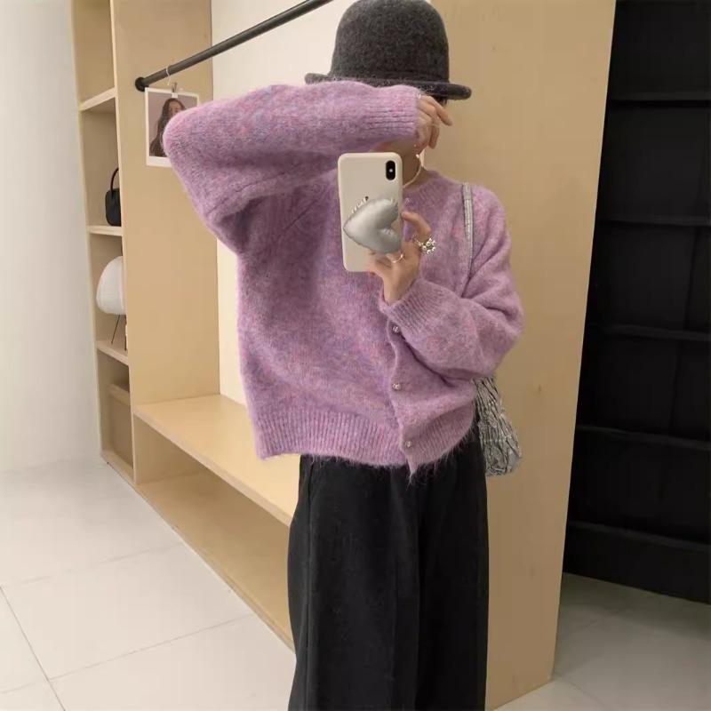 Solid color gentle temperament knitted cardigan top women's autumn and winter new fashion soft waxy versatile sweater jacket tide