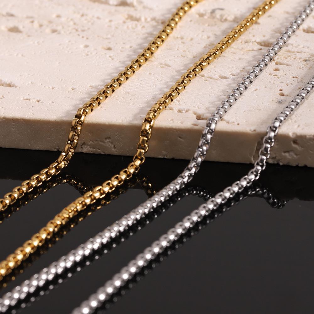 New Style Stainless Steel Guitar Pendant Necklace, Two-Tone Electroplated, 52MM Fashion Accessory.