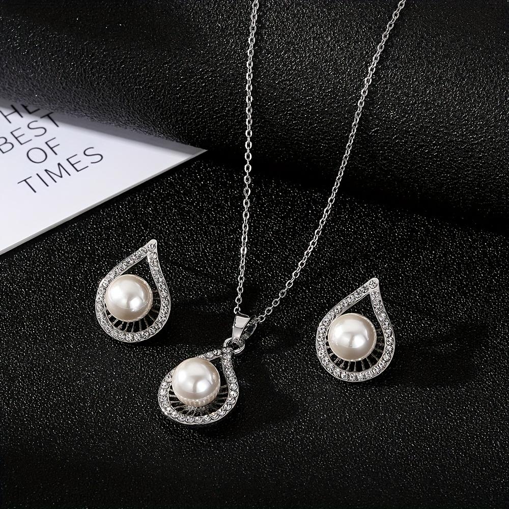 Wedding accessories set: necklace and earrings, water drop-shaped with rhinestones and imitation pearls