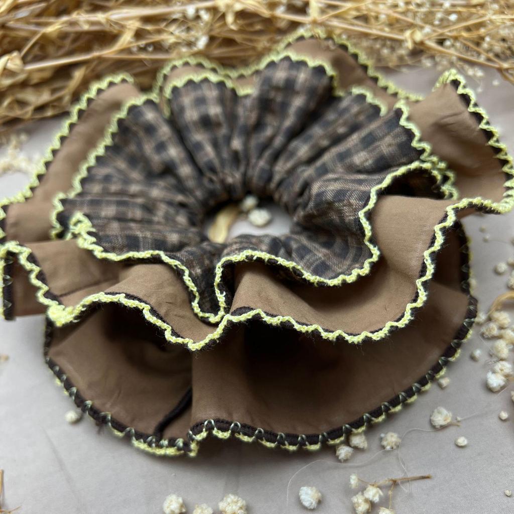 Korean-Style Checkered Double-Layer Lace Scrunchie for Low Ponytail