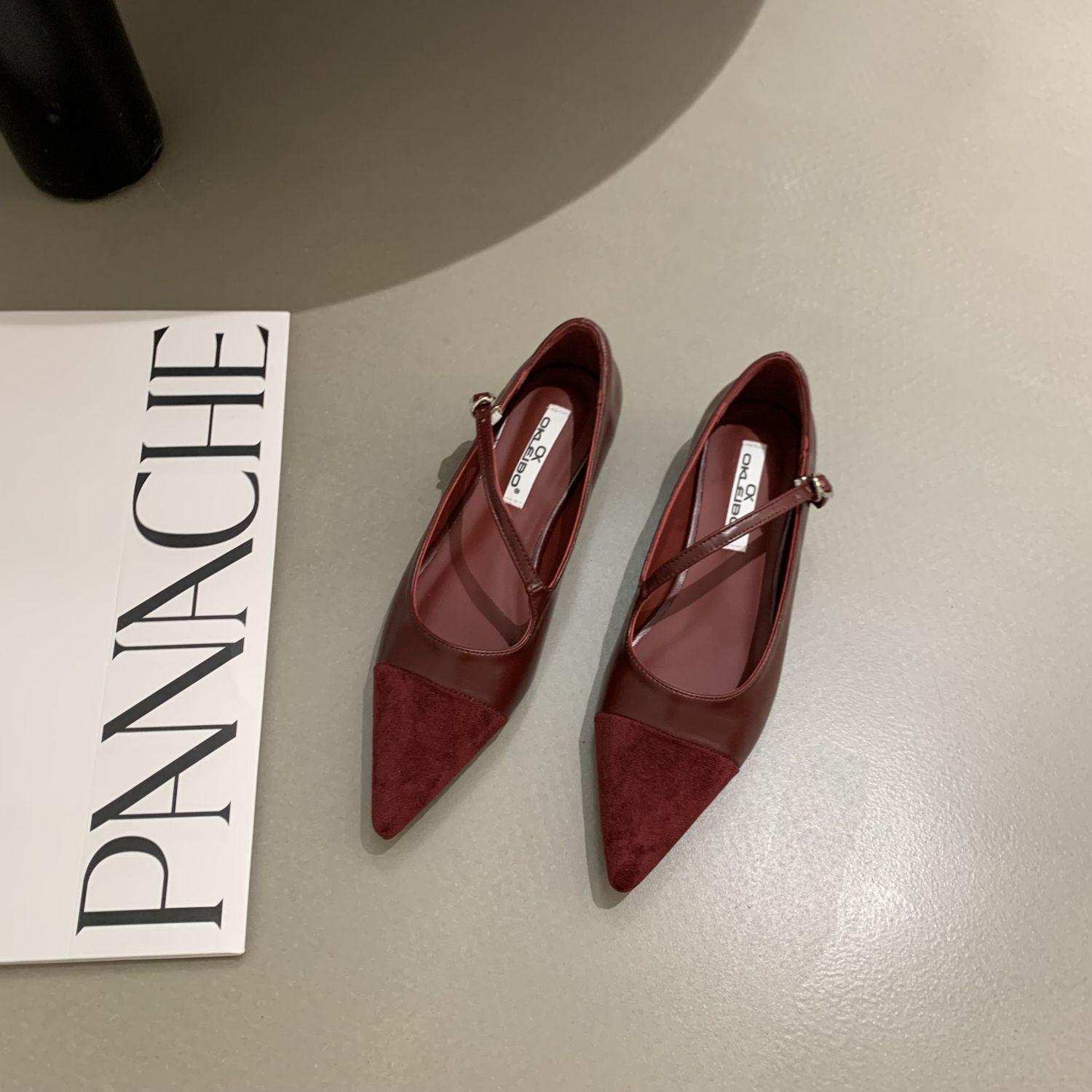 

Красные туфли Мэри Джейн с острым носком, детские новинки 2025 года, нишевый дизайн, мягкая подошва Doudou, одинарные туфли с юбкой 40 красный