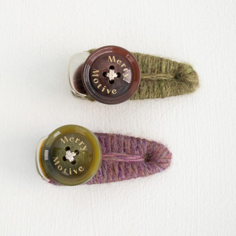 MERRYMOTIVE Button with wool knit hairpin (2color)