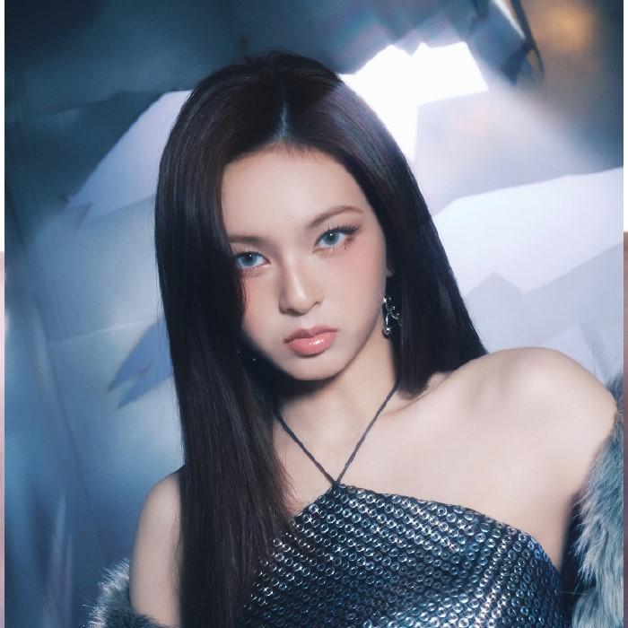BABYMONSTER [CHOOM] 3. Mini-Album JEWEL