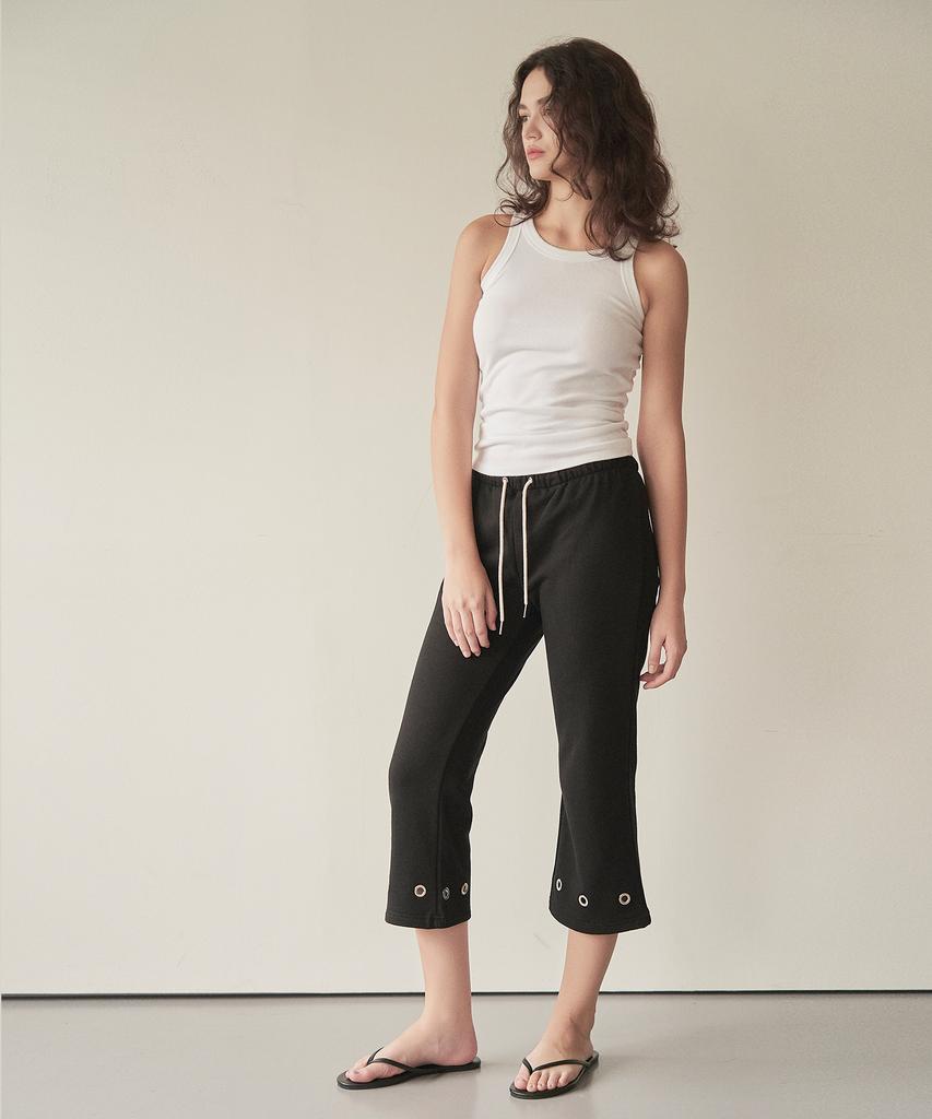 Iteoneolmomeonteu Eyelet Detail Pants _ Black
