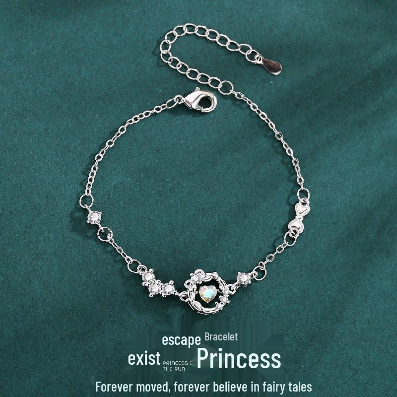 

2025 Luxury Heart Bracelet for Women - Elegant Valentine s Day Gift for Best Friends & Girlfriends