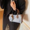 New bag women's trend casual simple messenger bag popular contrasting color women's handbag commuter tote bag