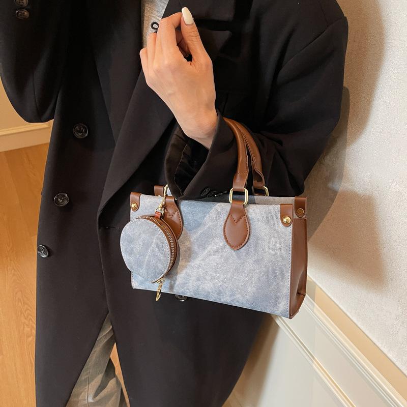 New bag women's trend casual simple messenger bag popular contrasting color women's handbag commuter tote bag