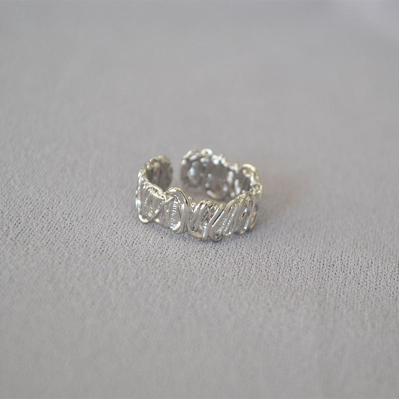 Bague ouverte en filigrane d'or coréen: Design moderne et tendance pour femmes