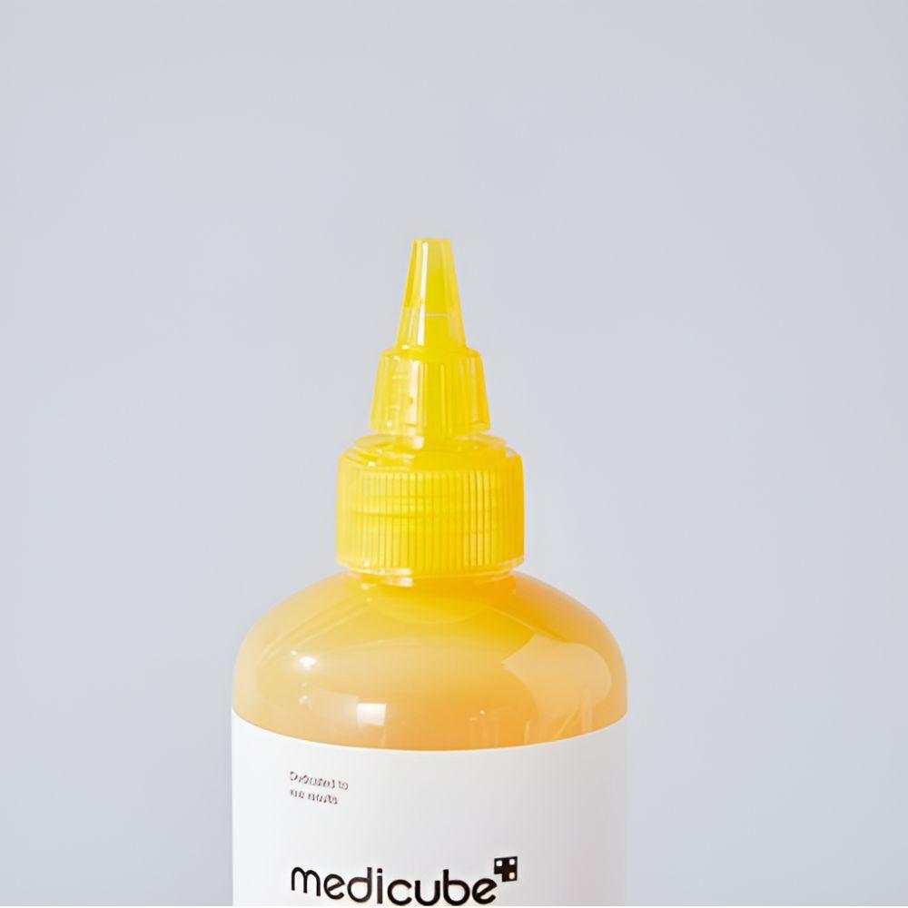 Medicube Kojic Acid Turmeric Resurfacing Toner Brightening Exfoliating Facial Toner 250ml