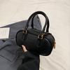 Niche Design Retro Maillard Portable Small Bag Women's 2025 New Korean Fashion Textured Shoulder Messenger Bag