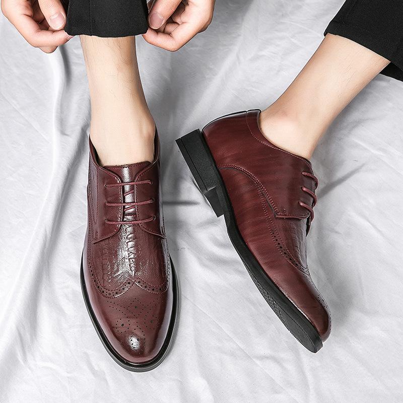 Men's Business Dress Pointed Leather Shoes Brock Flower British Red Lace-up Wedding New Leather Shoes