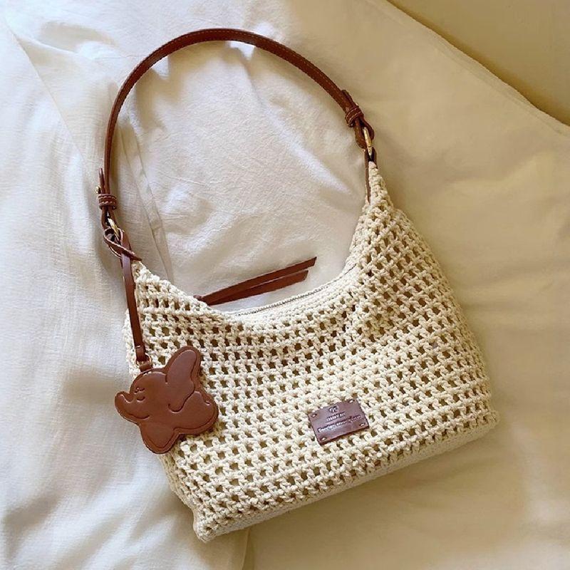 

South Style Chio2n Sunset Yuyun Underarm Bag Women s New Arrival Summer Cut Out Woven Bag Shoulder Messenger Bag Beige